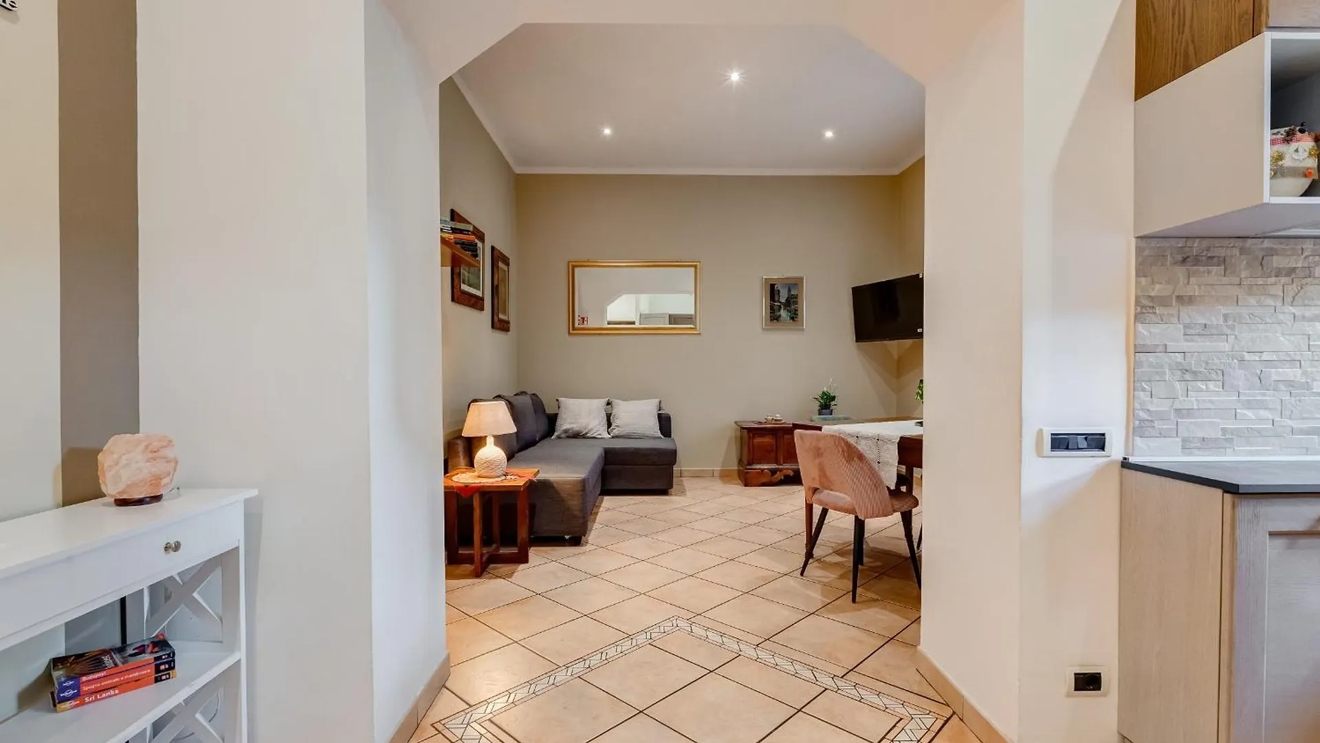 Villa Riccio-Flaminio House Rome