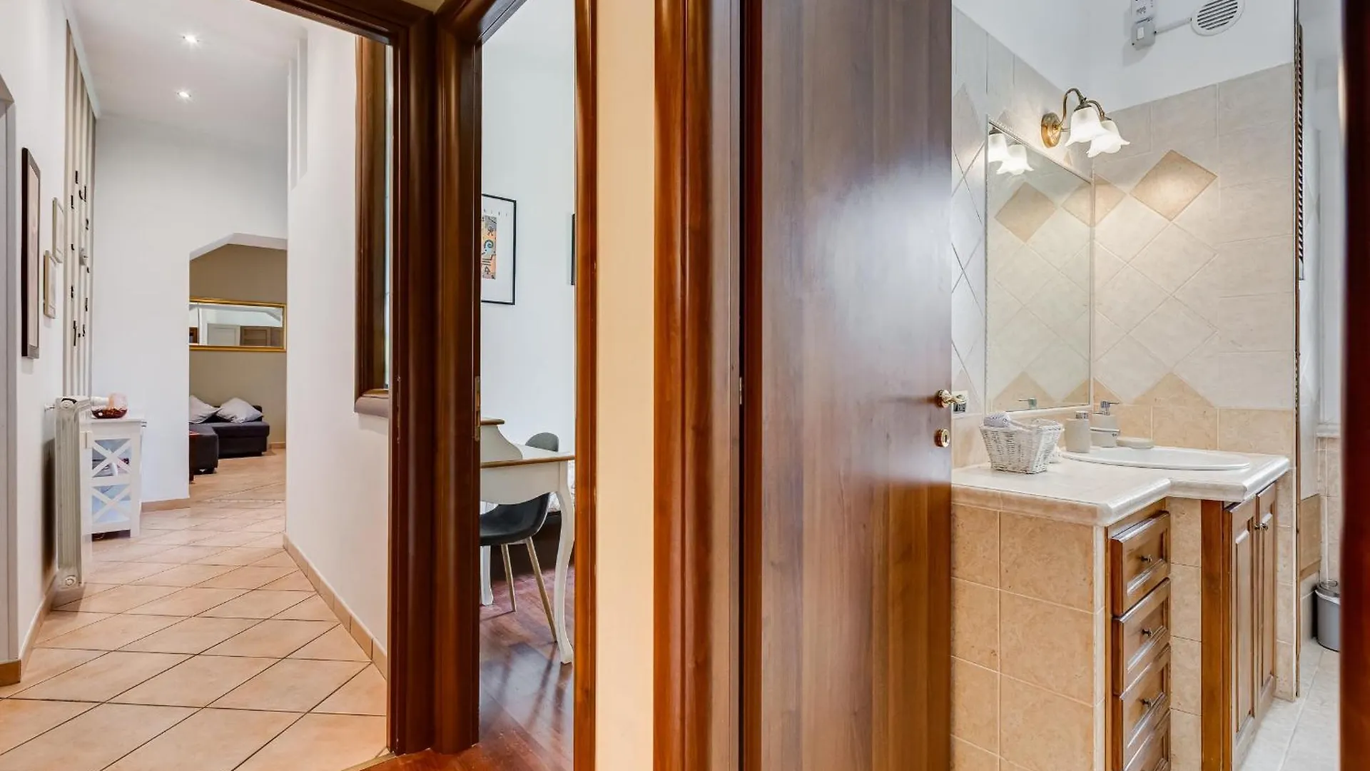 Villa Riccio-Flaminio House Rome